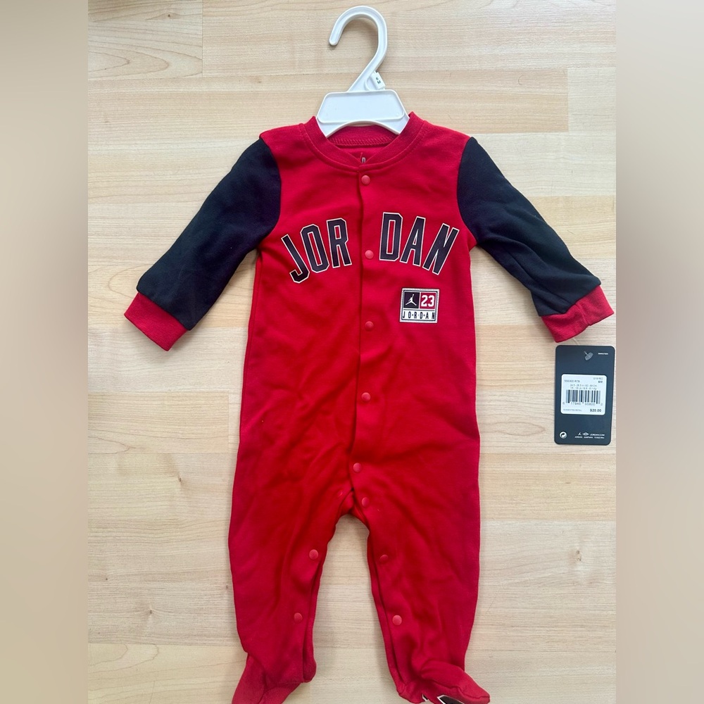 Nike | Jordan | Logo Footie| Color:  Gym Red | Size 6M
